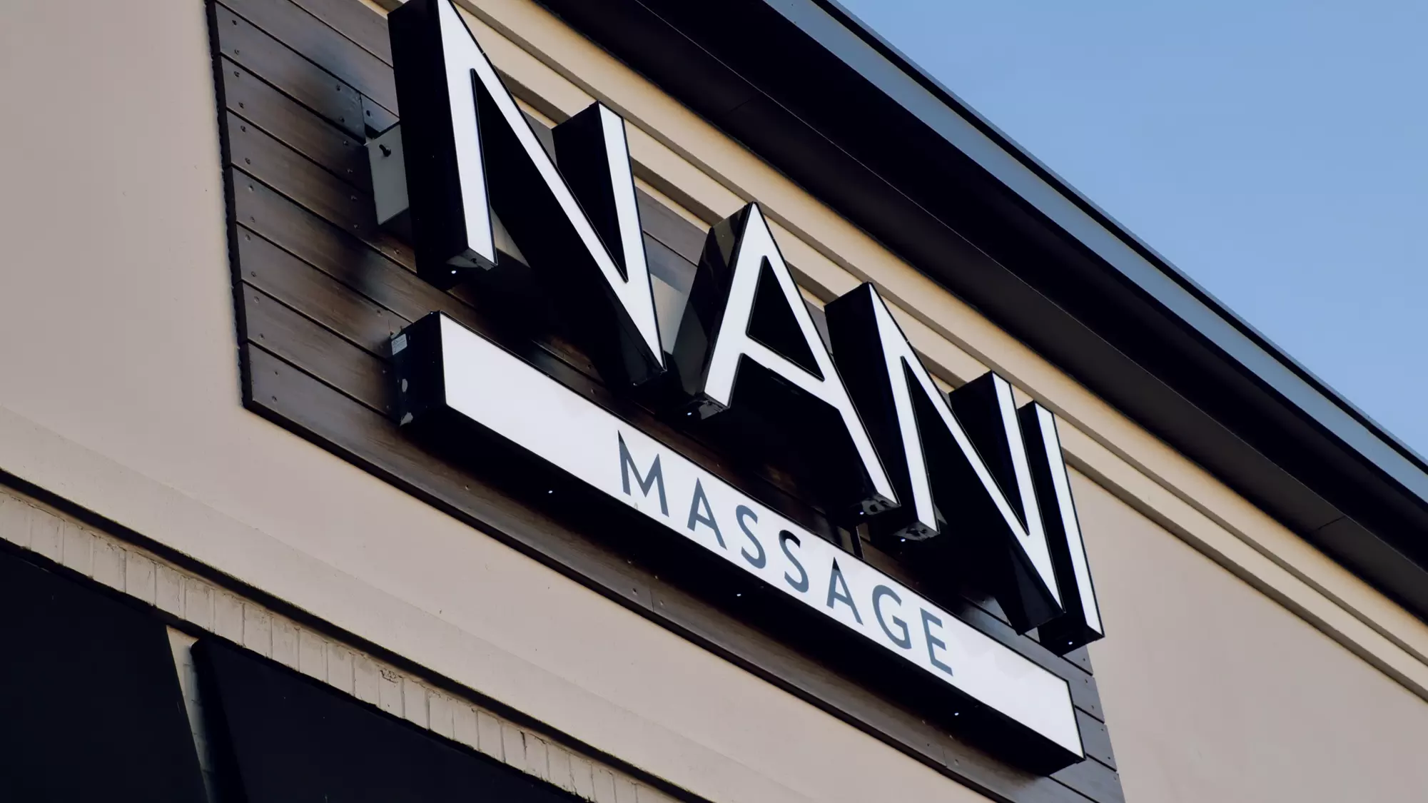 Heavenly 60-Minute Full Body Massage Experience at NANI Massage Awaits