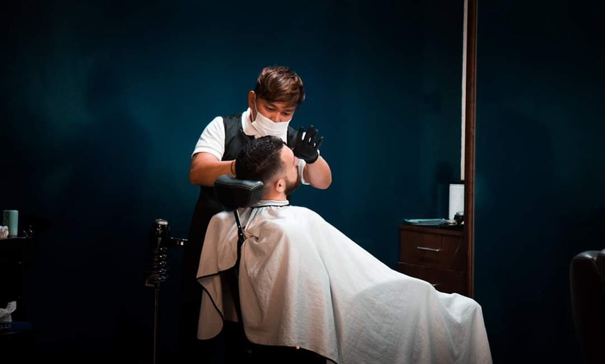 Image 5: Men's Haircut, Wash and Blow-Dry