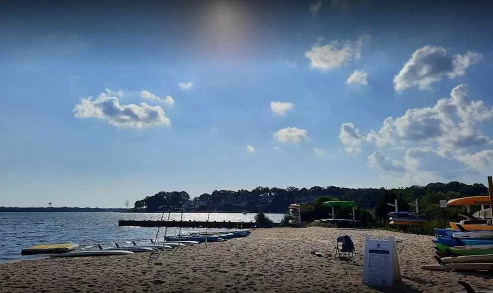 Experience Paddleboarding and Kayaking at Huddy Park