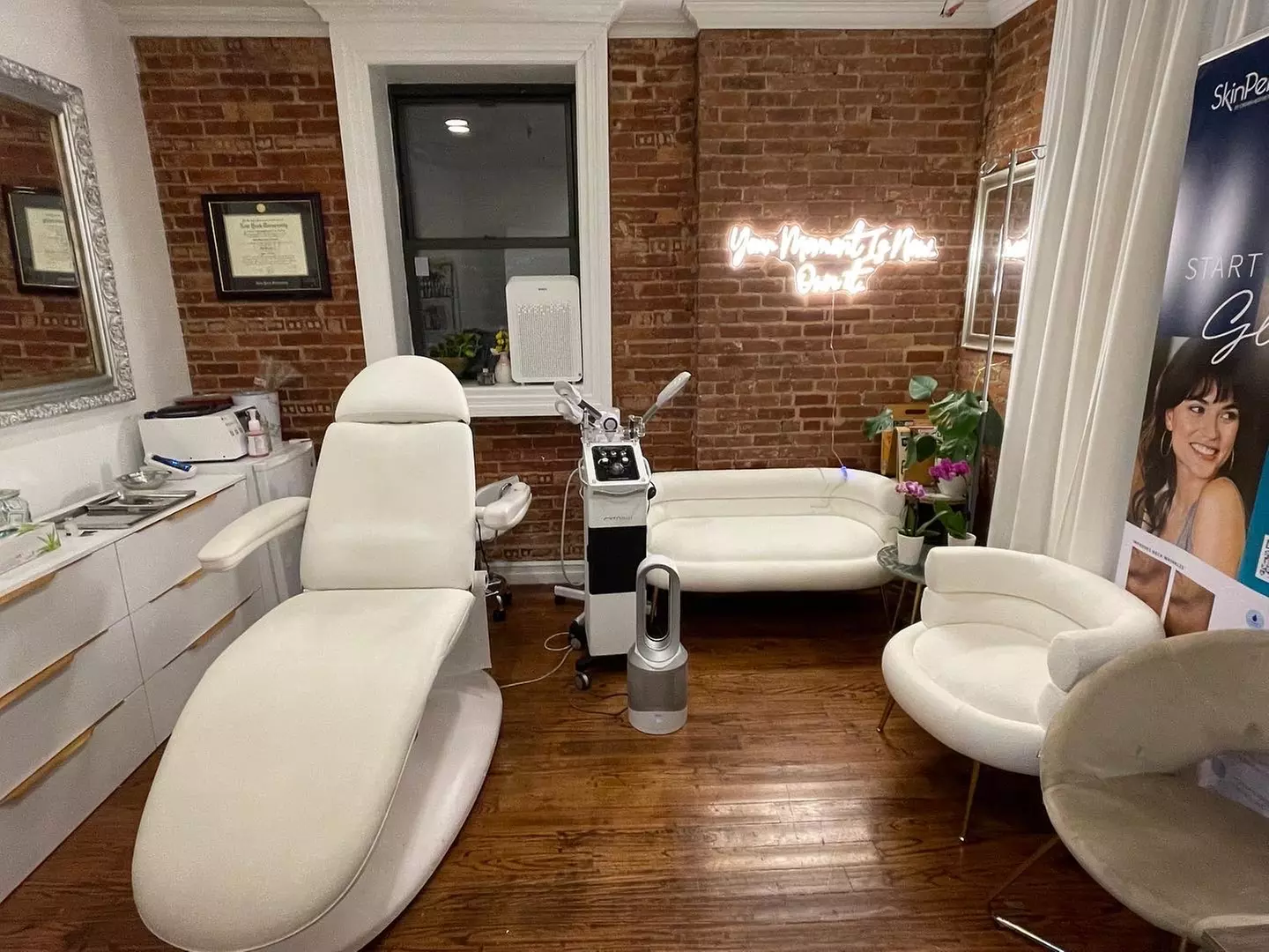 Up to 46% Off on Facial at JLoo Beauty Experts - Second Medium