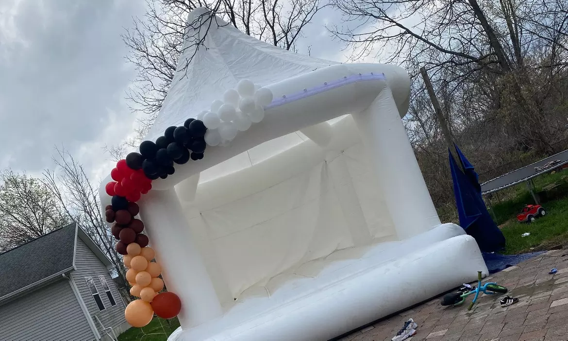 Up to 35% Off on Moonwalk / Bounce House Rental at Alfresco Affairs - Primary Image