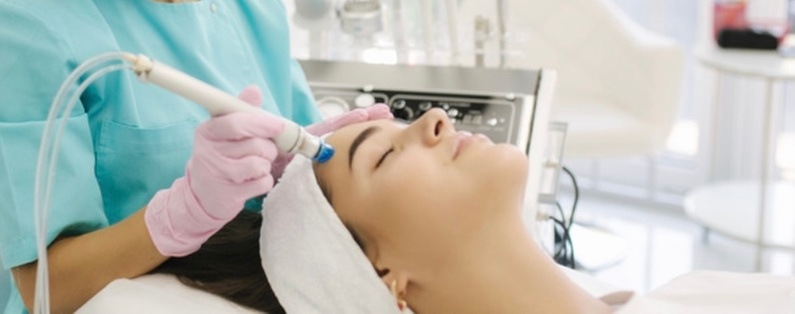 Enjoy a Hydrafacial with Oxygen Booster and Hydrajelly Mask