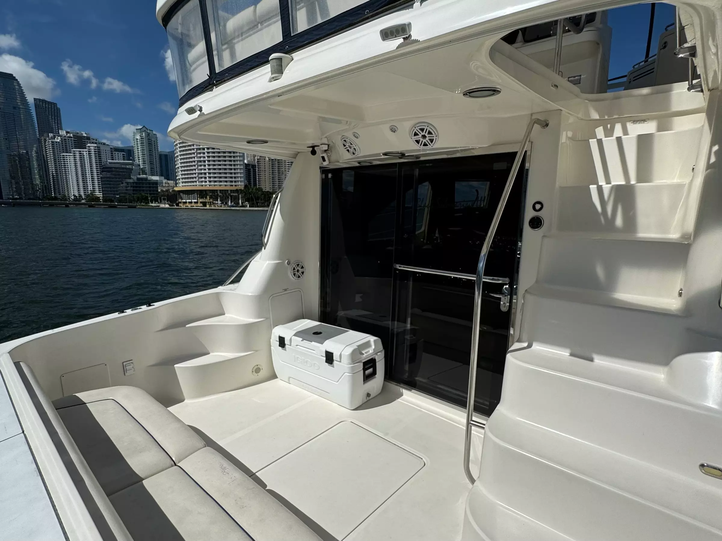 Two-Hour Miami Luxury 60' Party Yacht for 13 Passengers
