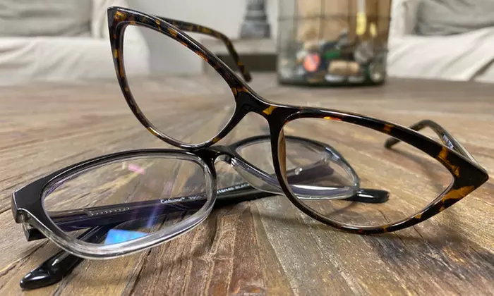 Up to 59% Off on Prescription / Glasses / Contact Lenses at Peachy Eyewear - Primary Image