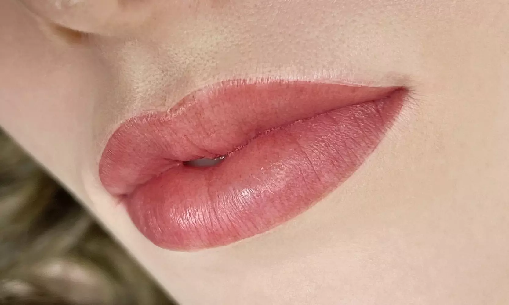 Get Fuller Lips with One Lip Blush Session for a Fresh Look