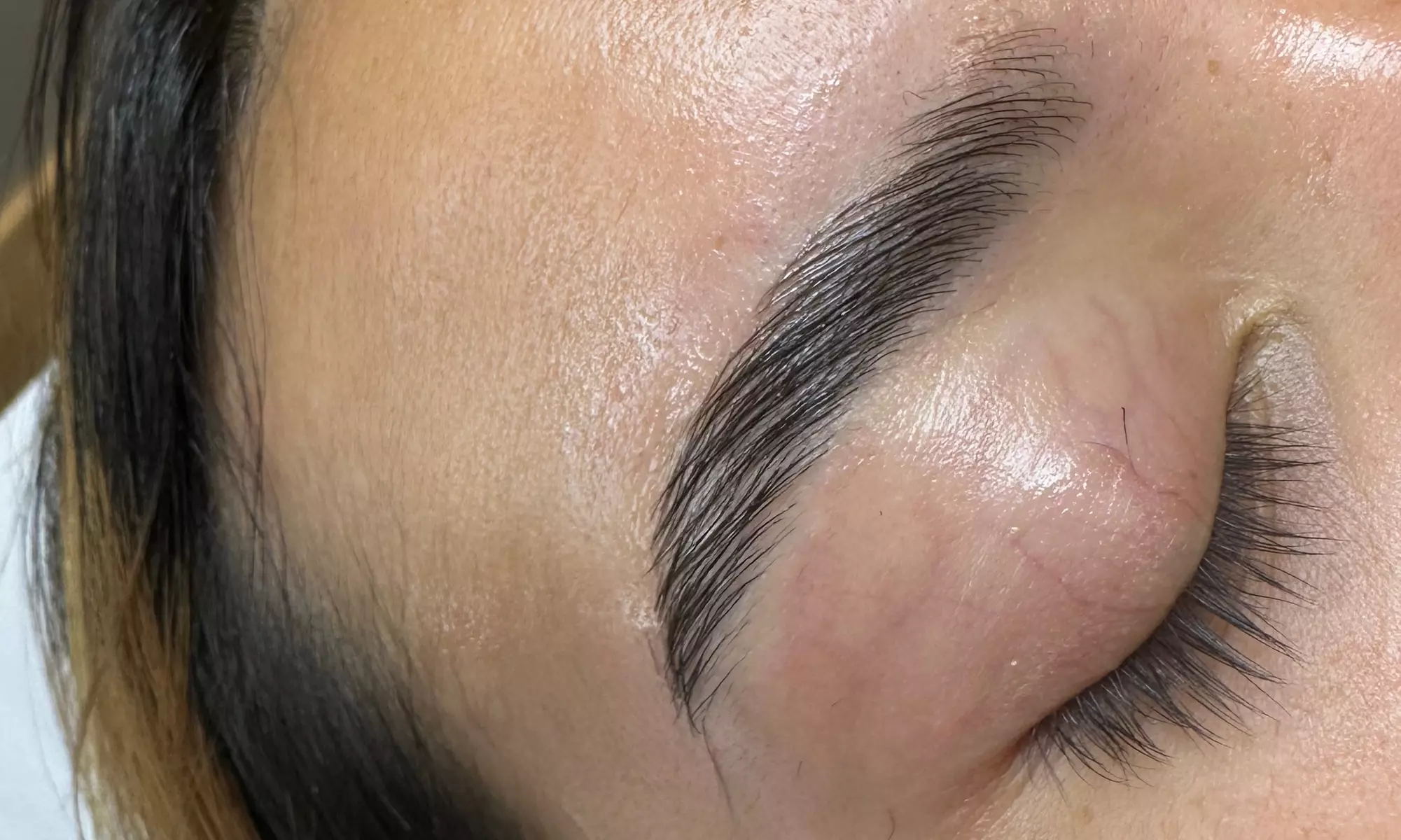 Up to 25% Off on Eyebrow Shaping at The Skin Icon - Primary Image
