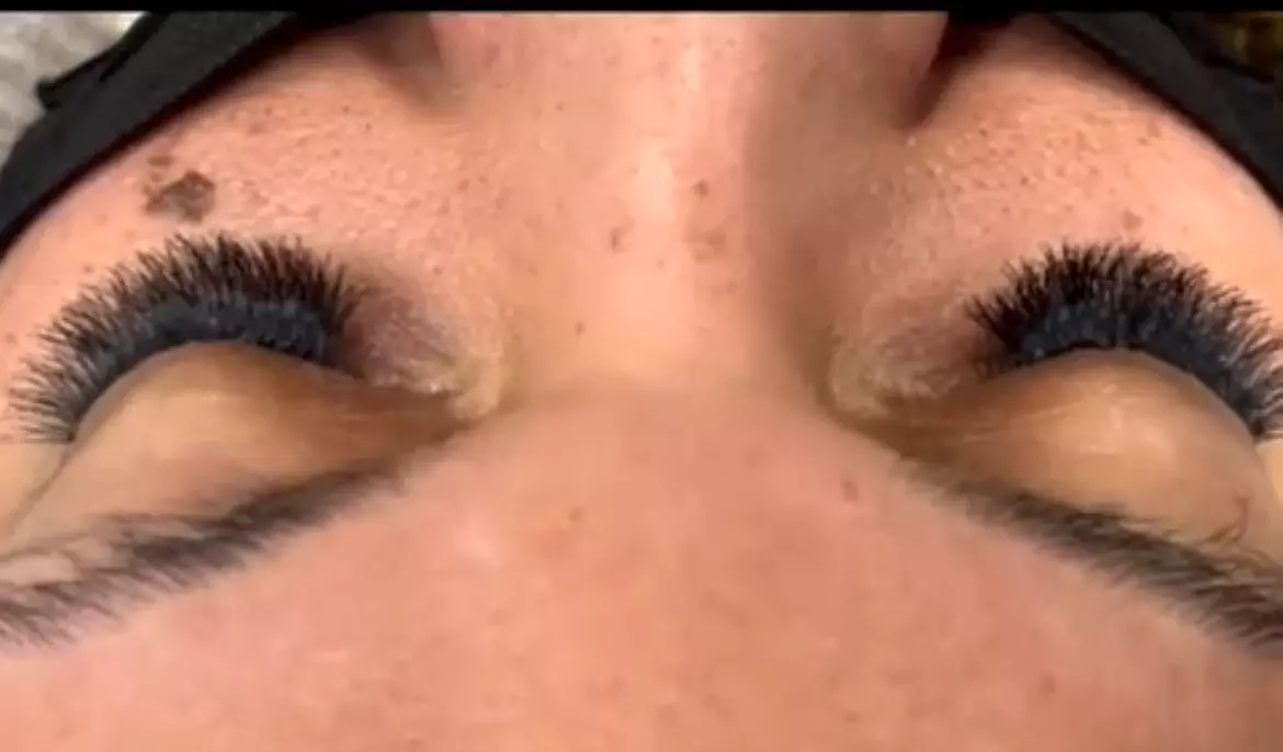 Experience mink individual lashes with touchup options