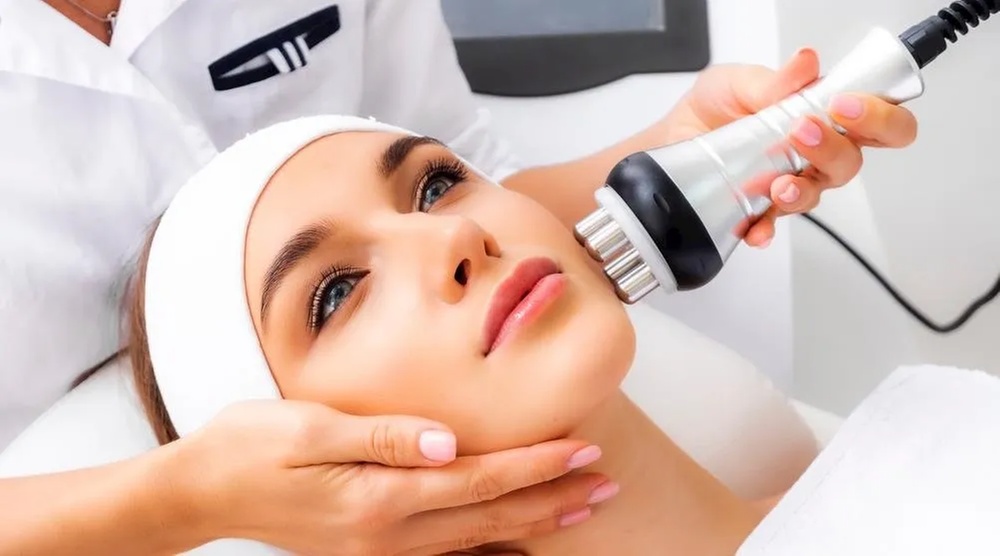Lift and Tighten: Radiant Skin with Radio Frequency Lifting!