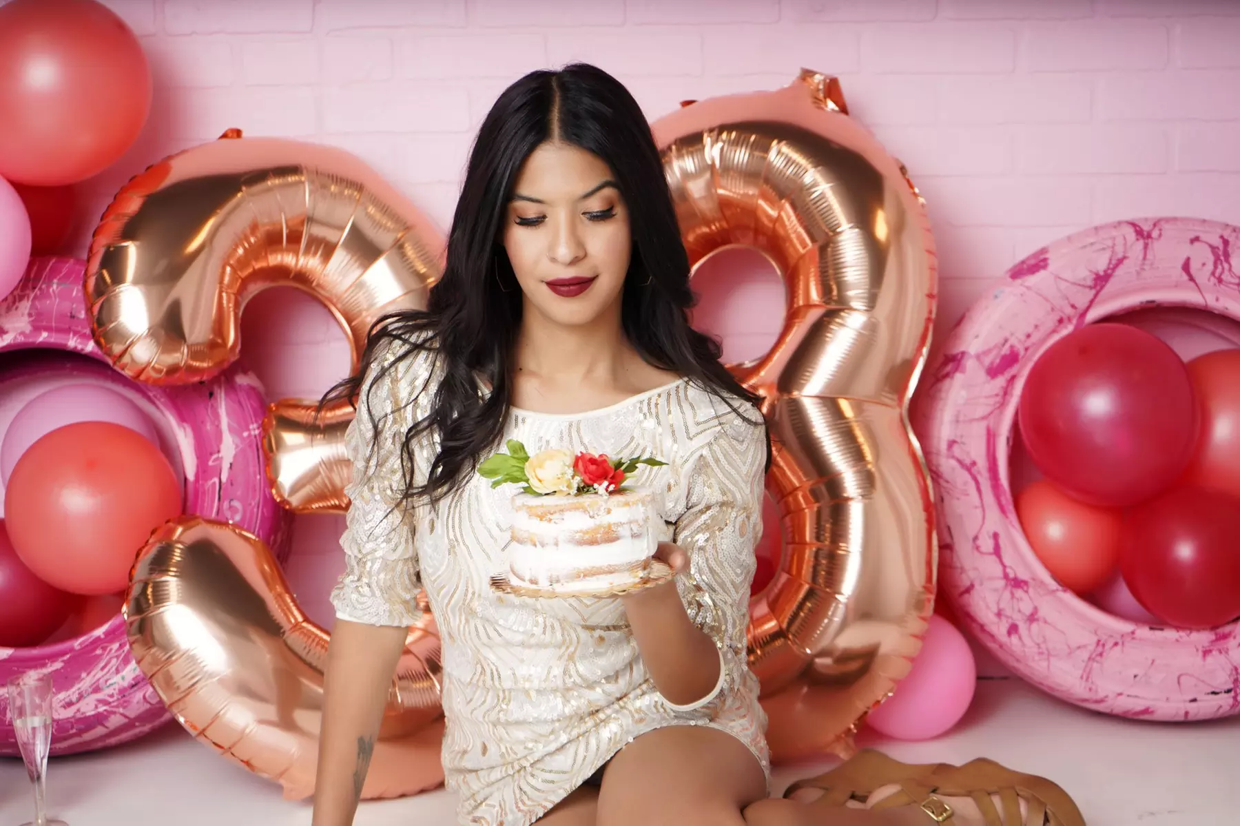 Capture Fun Moments with In-Studio Birthday and Cake Smash Shoots