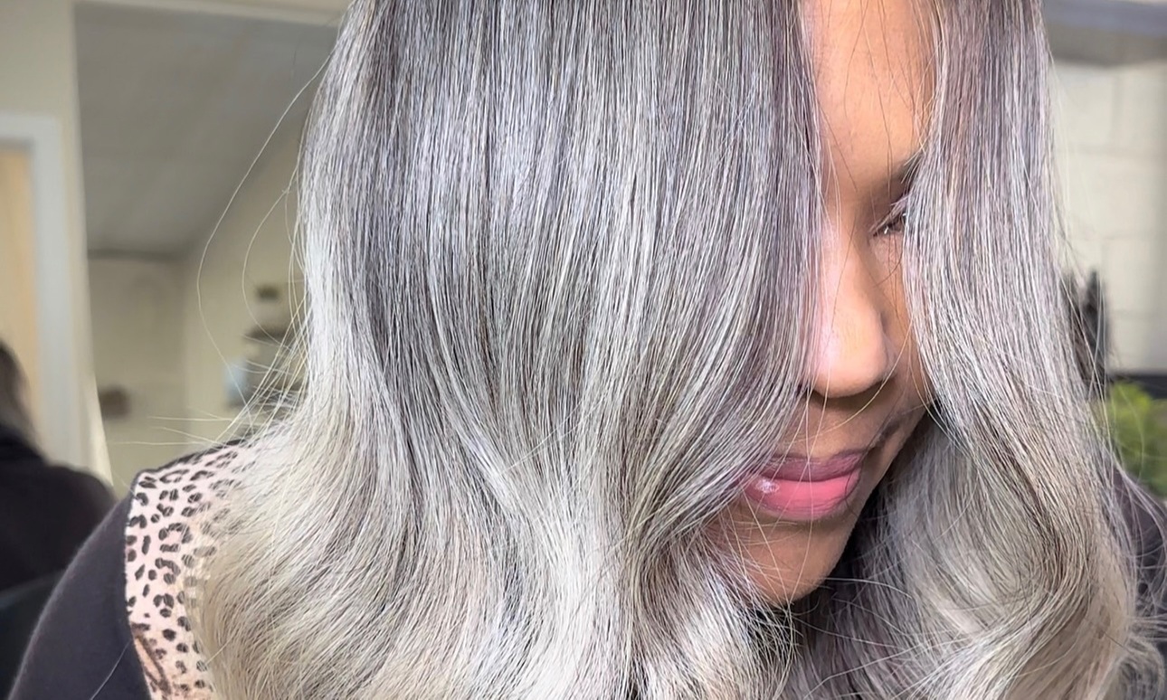 Enhance Your Style With Single-Process or Partial Highlights