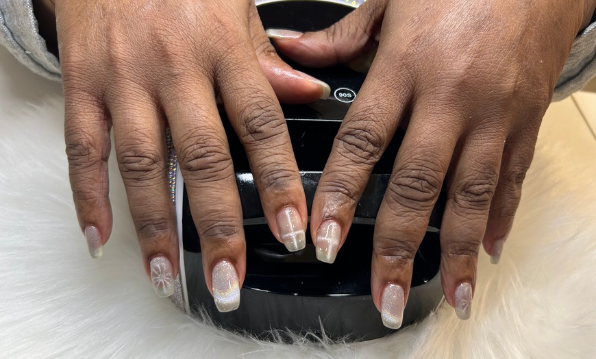 Image 3: Get Premium Builder Gel Overlay + Cat Eye / Chrome / Ombre