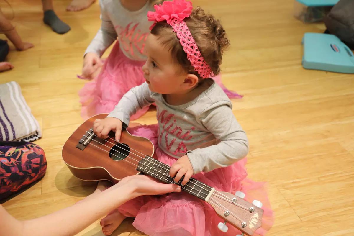 Kids yoga, music, and more classes for ages 6 weeks to 8 years