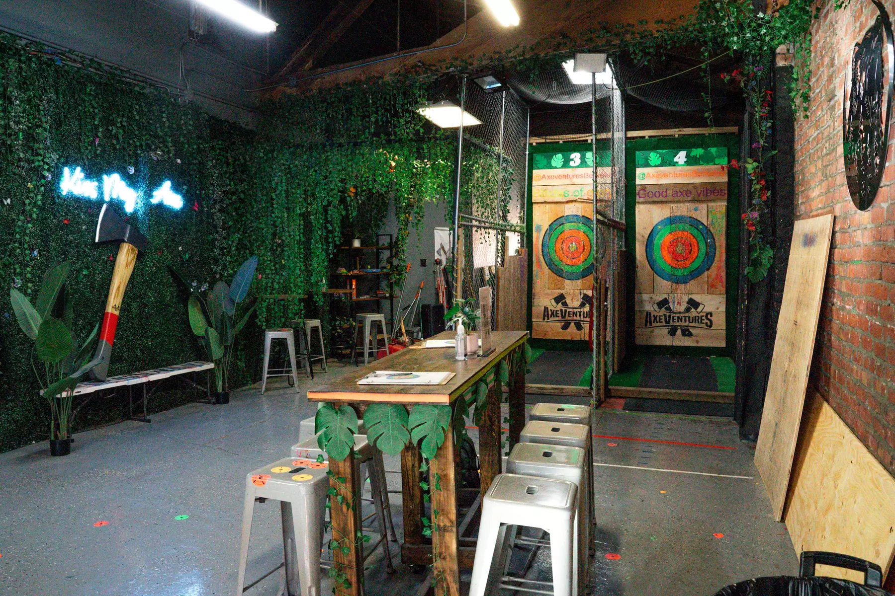 Axe throwing for groups & individuals- private or shared lanes