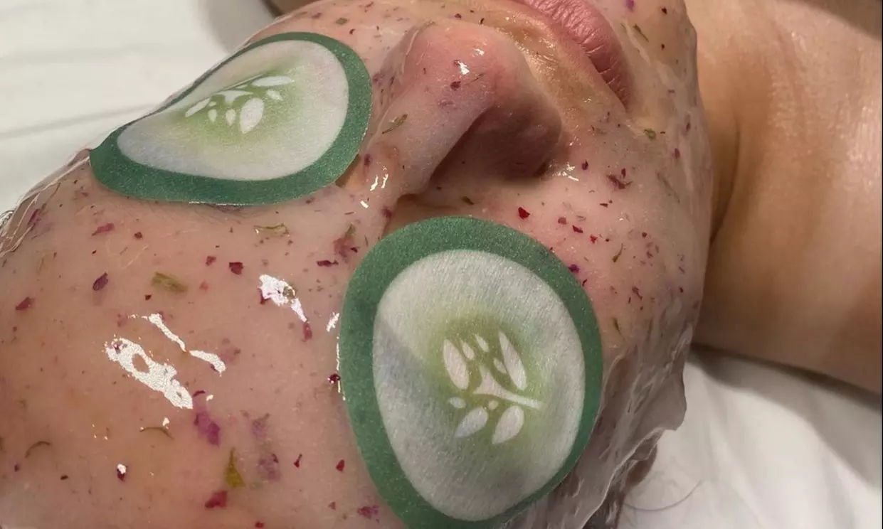 Up to 40% Off on Facial at Skin by Emely