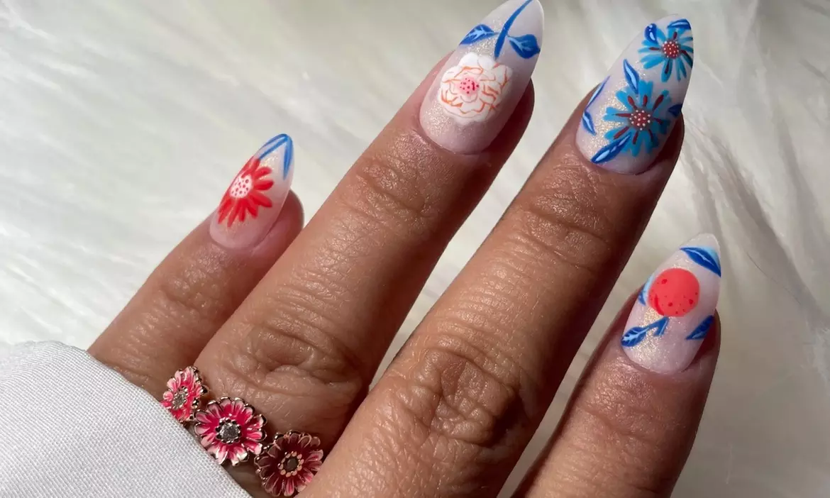 Up to 10% Off on Nail Spa/Salon - Nail Design at Éclat Nail Art - Second Medium