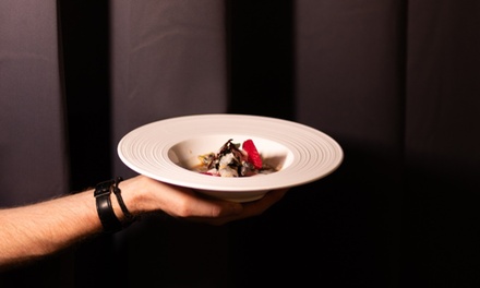 Für 1 Person: Chef's Table 4 Gänge-Menü - Kitchen Concept by PREMIUMWERK GmbH