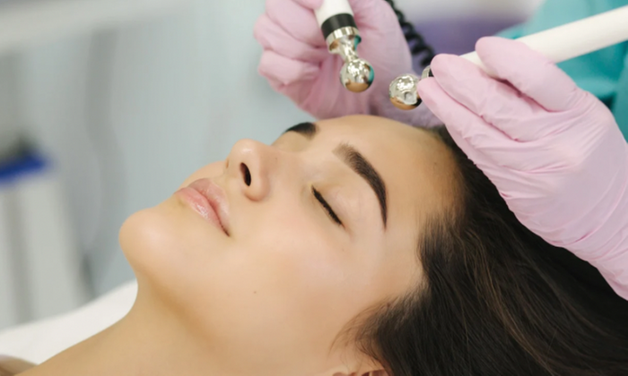 Up to 62% Off on HydraFacial at BEA BROWS SPA