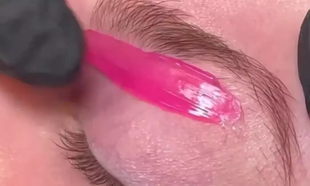 Up to 33% Off on Eyebrow Waxing at Eternal Wax Lounge - Primary Image