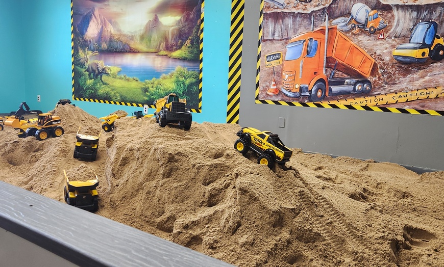 Image 4: One Hour of Sandbox Play Time for Two Kids w/ or w/o Goodie Bag & Hat