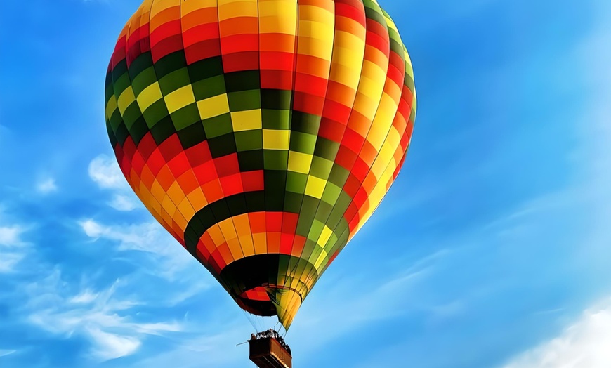 Image 2: Hot Air Balloon Flight Experience for 1 Child or 1, 2, or 4 Adults