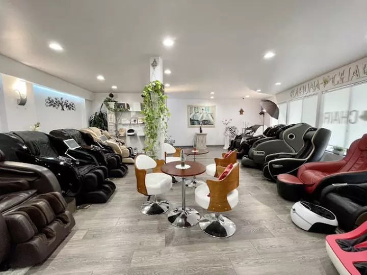 Up to 67% Off on Massage - Chosen by Customer at Kahuna Massage Chair in San Diego - Primary Image