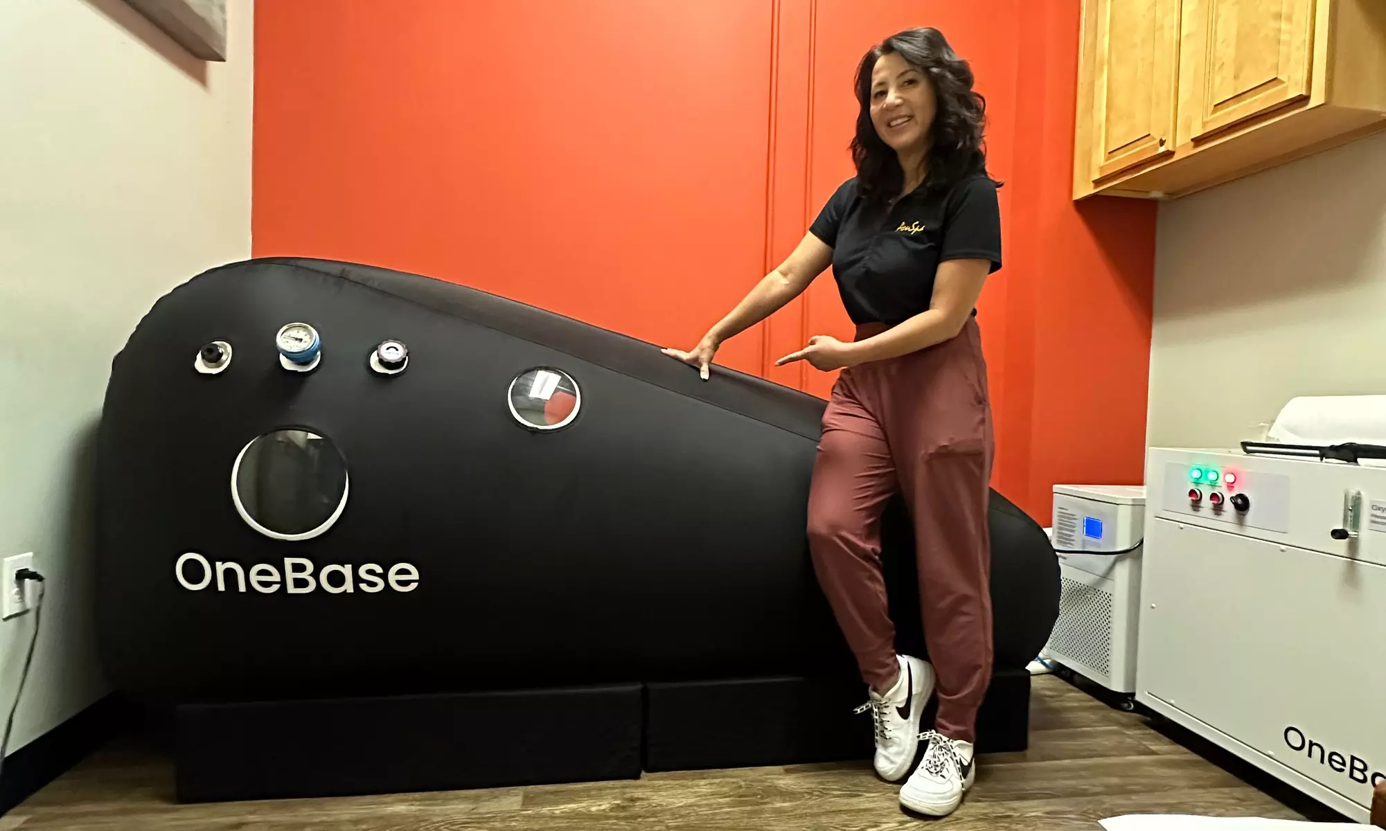 Up to 46% Off on Hyperbaric Chamber at AcuSpa - Primary Image