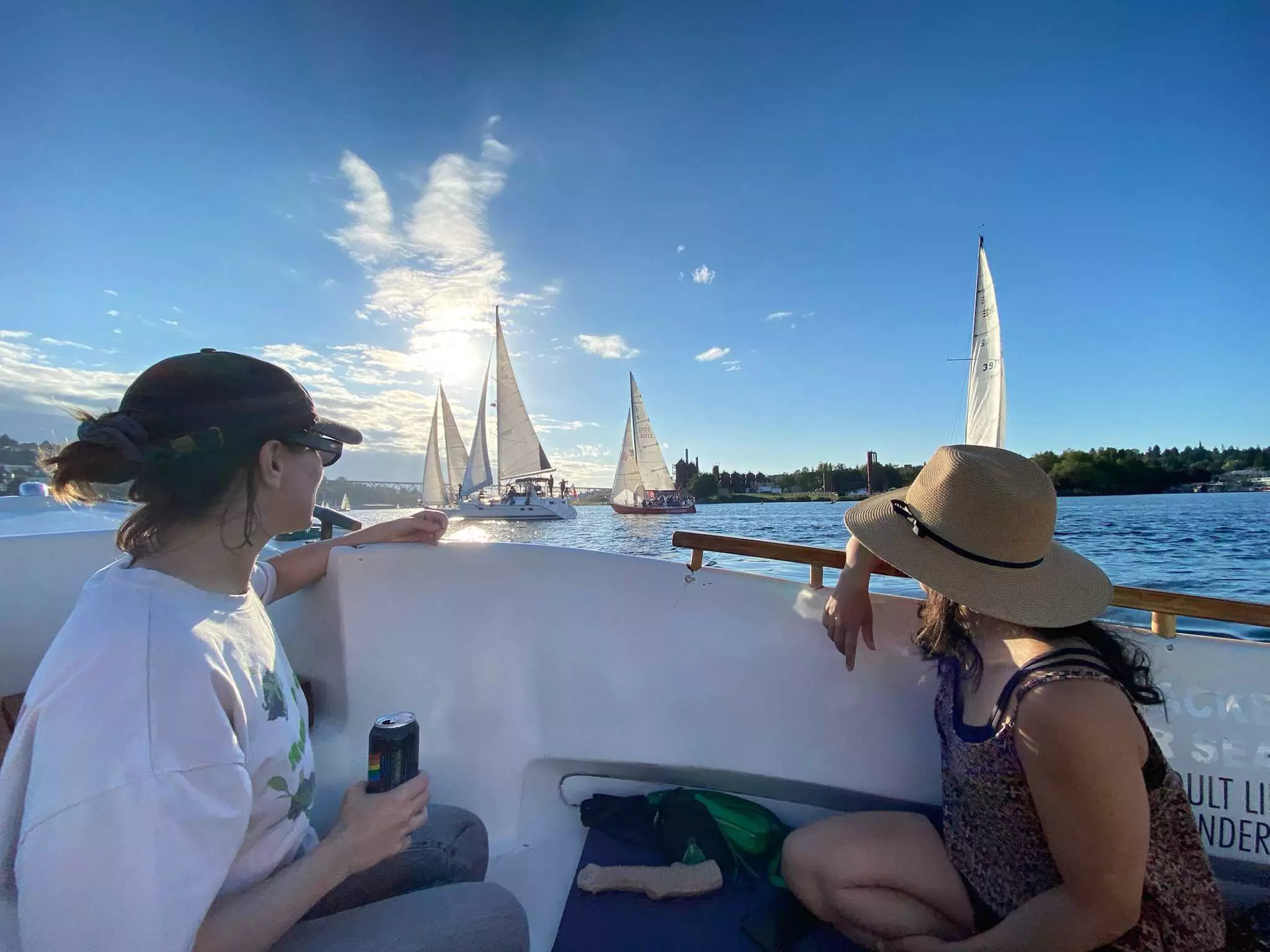 One Hour Semi-Private Boat Cruise for Up to Six at Lake Union Charters