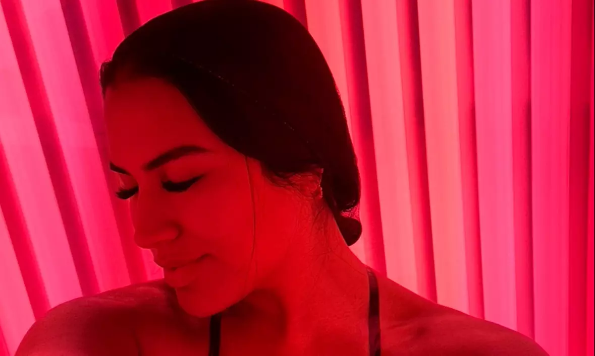 Unlock Radiant Health: Red Light Therapy Sessions