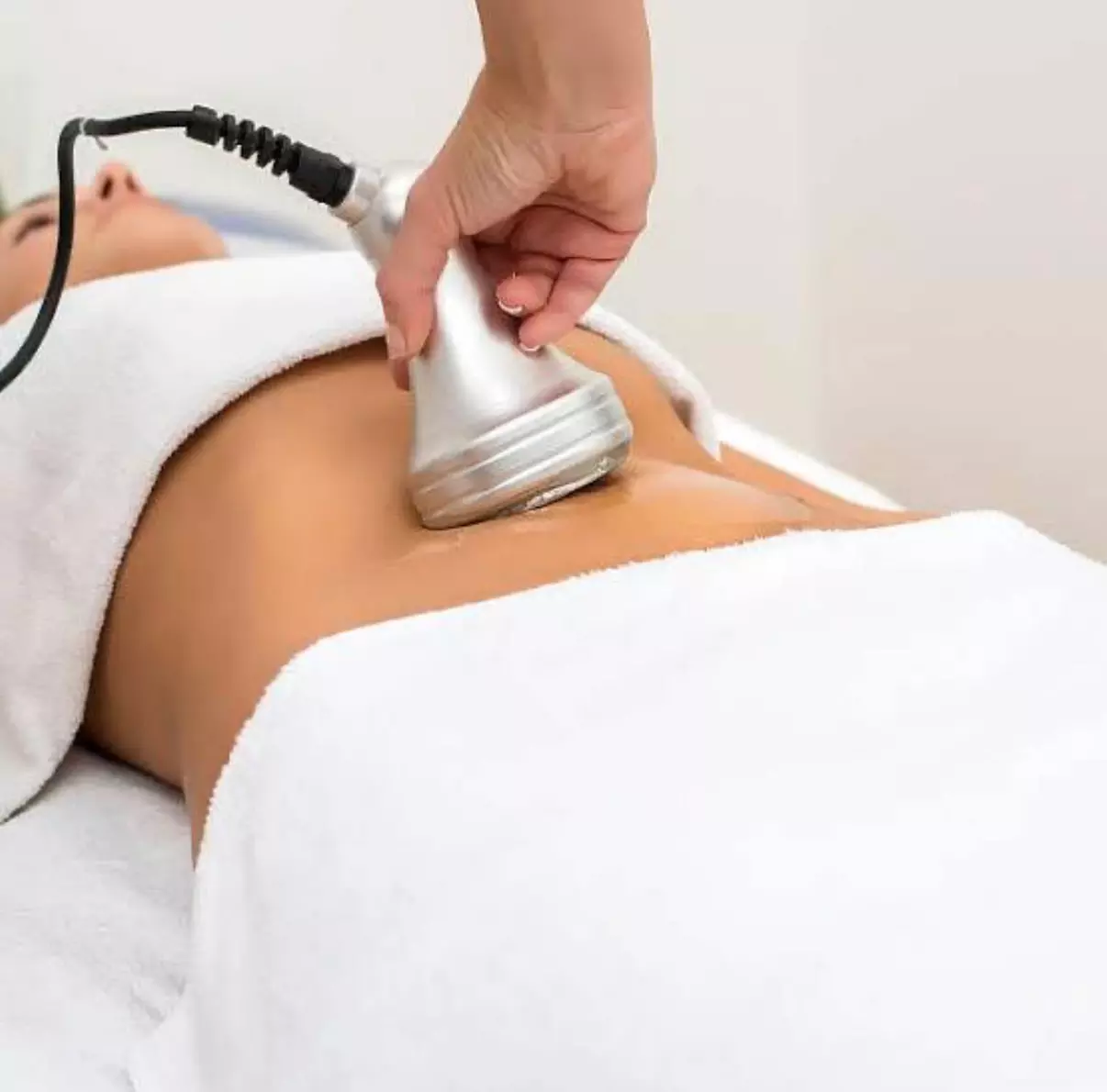 4, 8, or 12 Ultrasonic Body Sculpting Sessions: Fat Reduction, Skin Tightening & Lifts (Up to 40% Off) - Primary Image