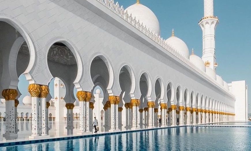 Image 11: Explore Abu Dhabi’s Iconic Landmarks in a Full Day Tour