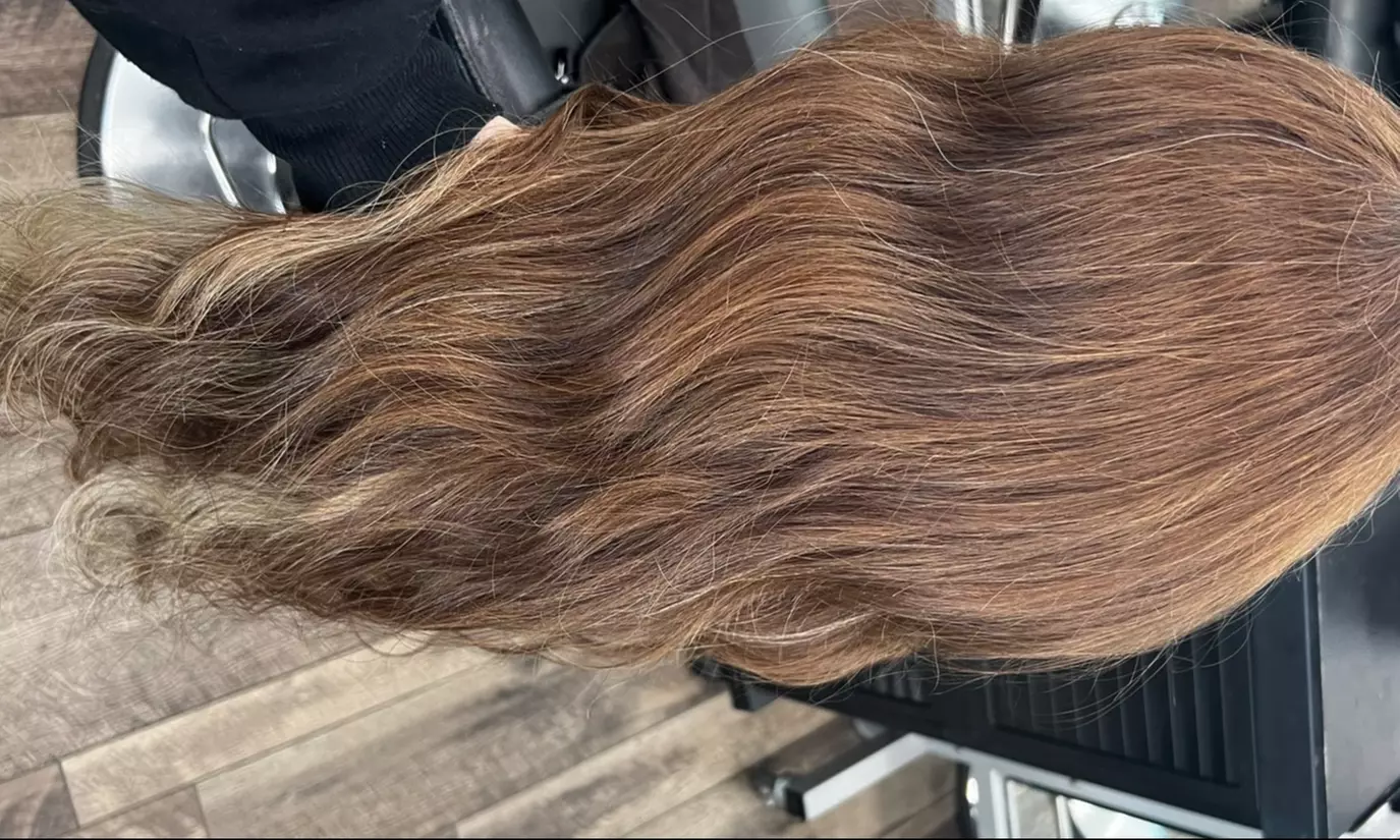 Up to 60% Off on Salon - Hair Extensions at Mad Parlor - Second Medium