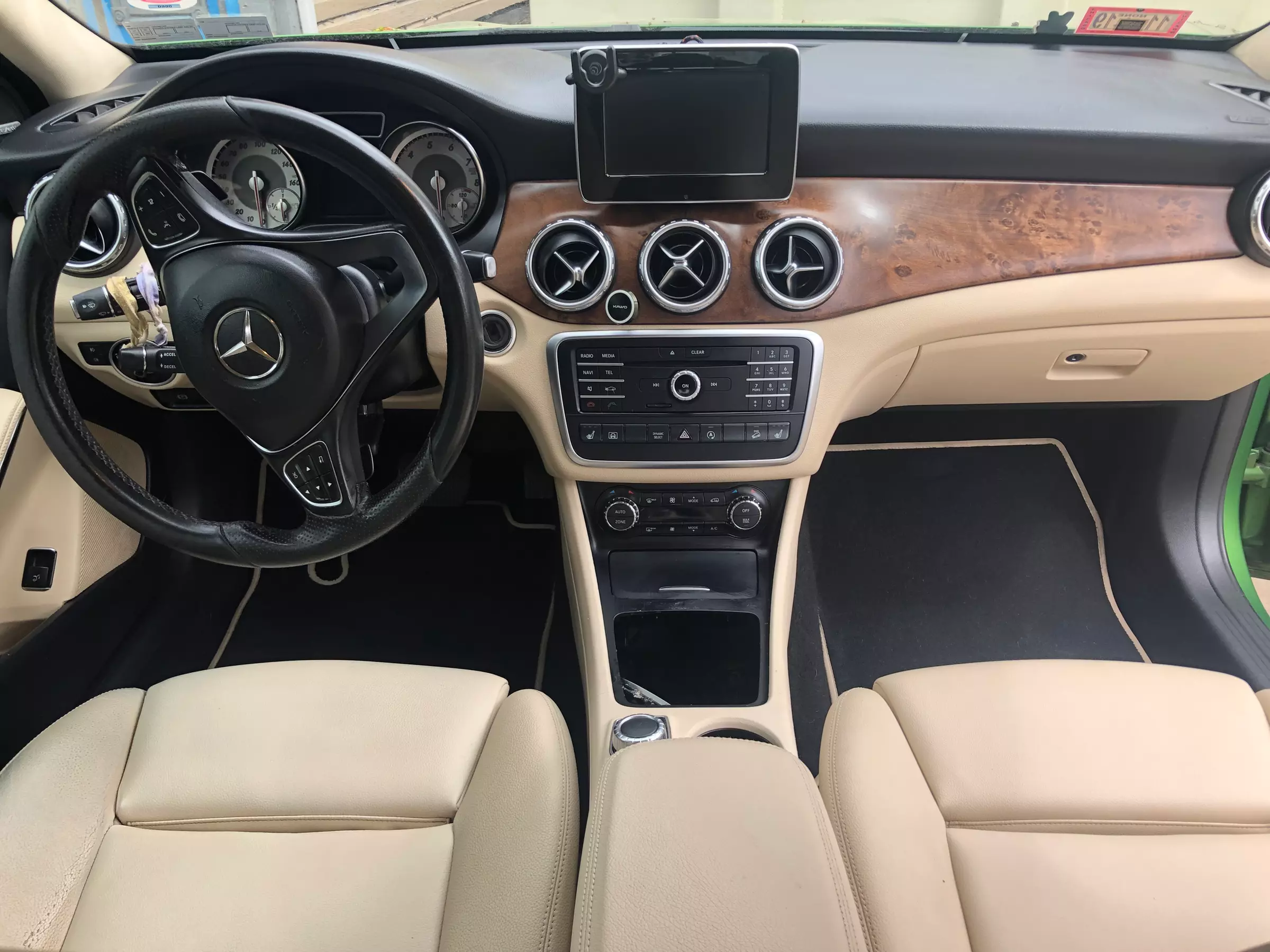 Up to 40% Off on Mobile Detailing at It's A Wash Cleveland mobile detailing - Second Medium