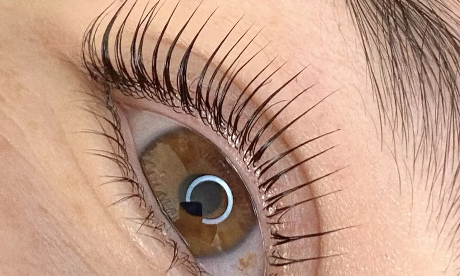 Get Natural Lashes with One Eyelash Lift Treatment