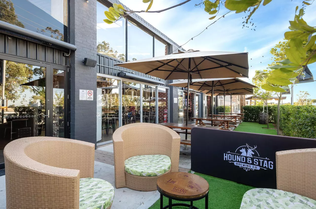 Choice of Burger and Chips and Beer Paddle for Up to Four People
