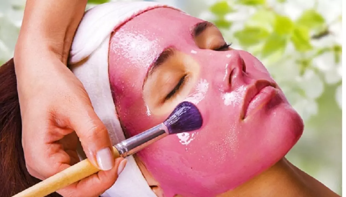 Up to 43% Off on Facial - Chosen by Customer at Esthetique Boutique