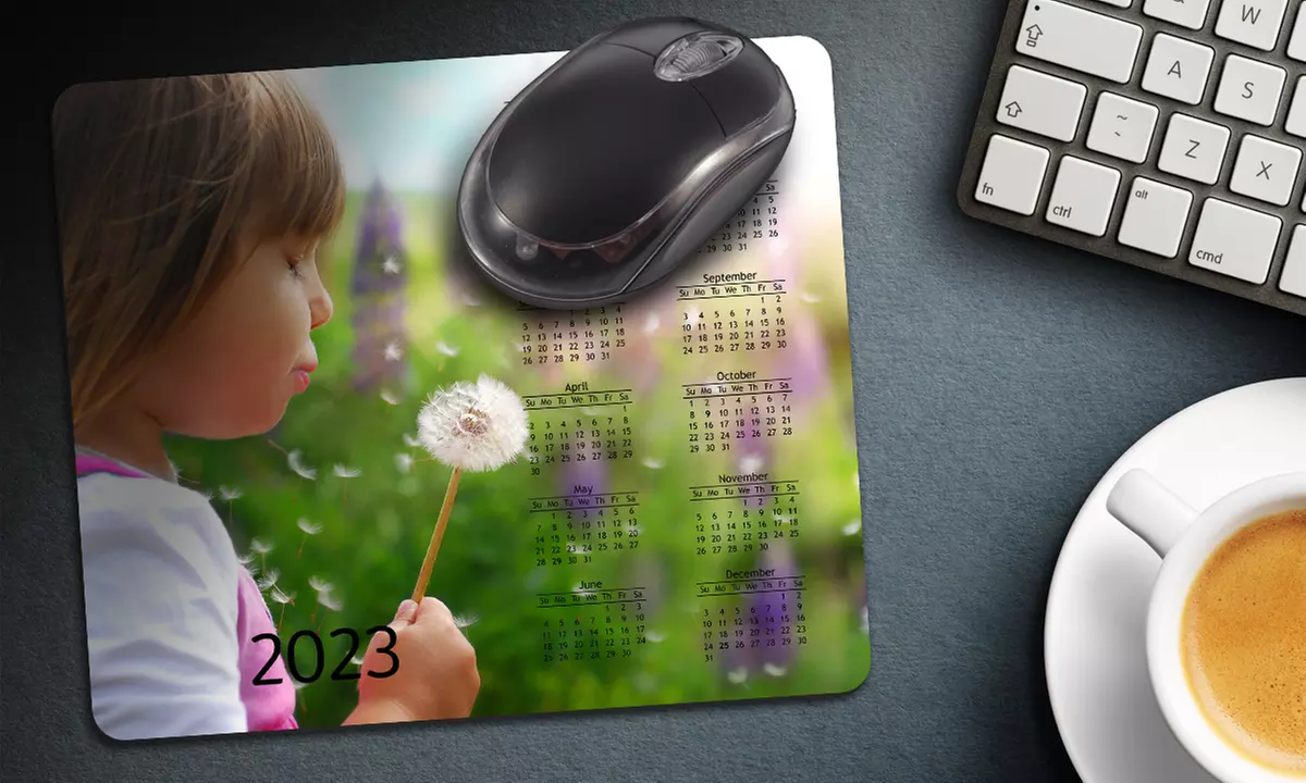 Create Custom Photo and Calendar Mousepads for Your Desk