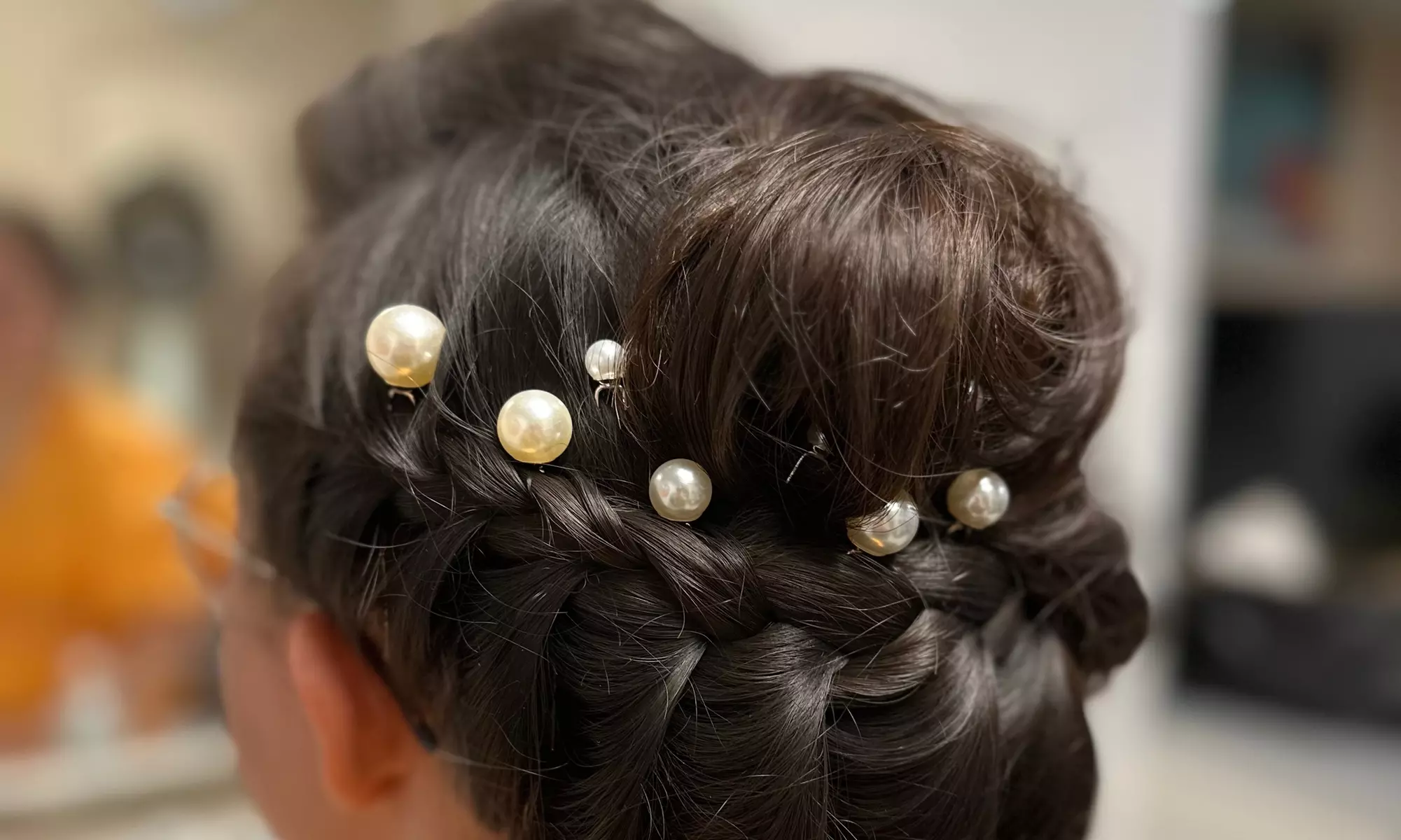 Transform Your Look: Unleash Vibrant Colors & Stunning Highlights!