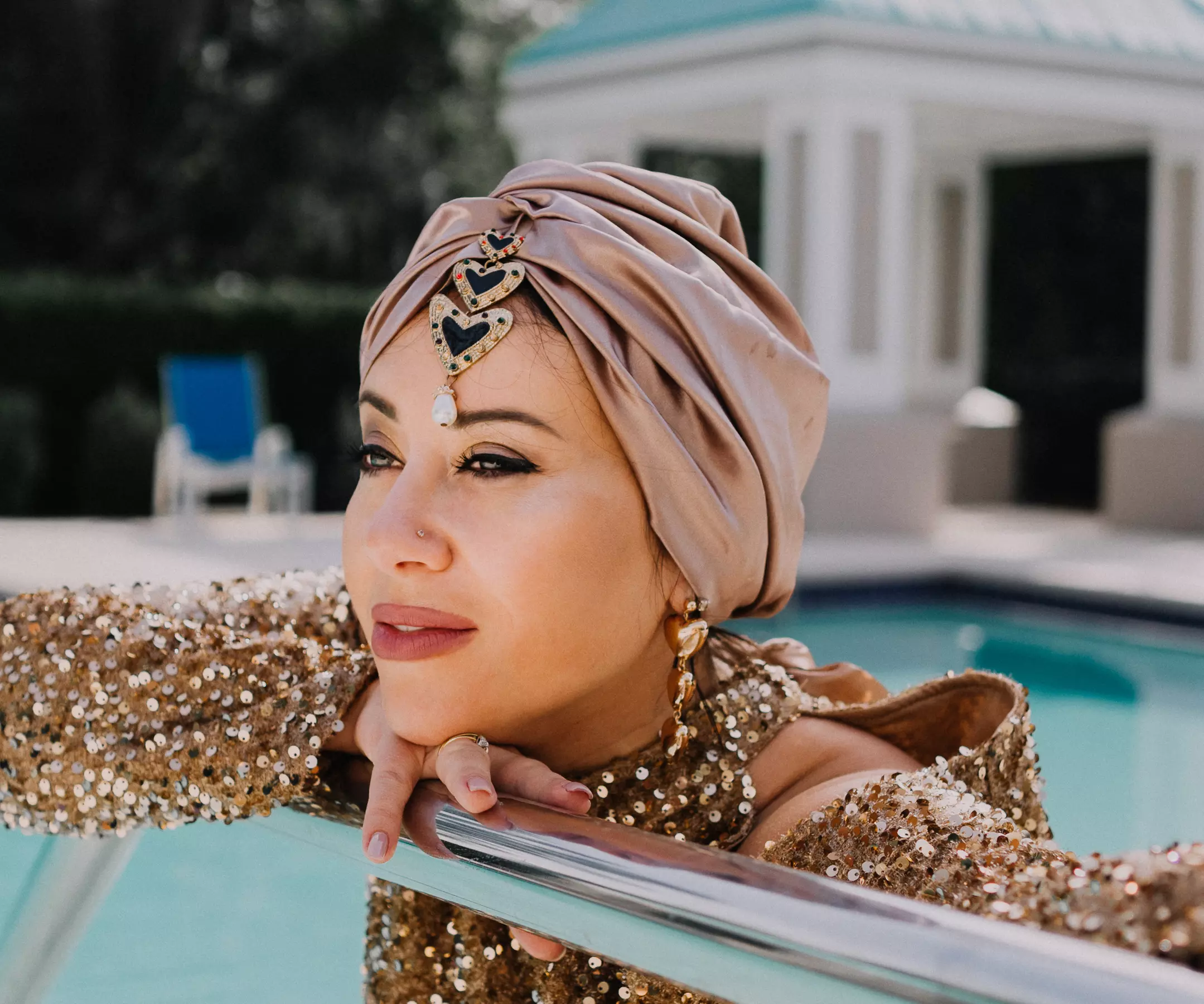 Capture Magazine-Worthy Outdoor Moments in Photoshoot