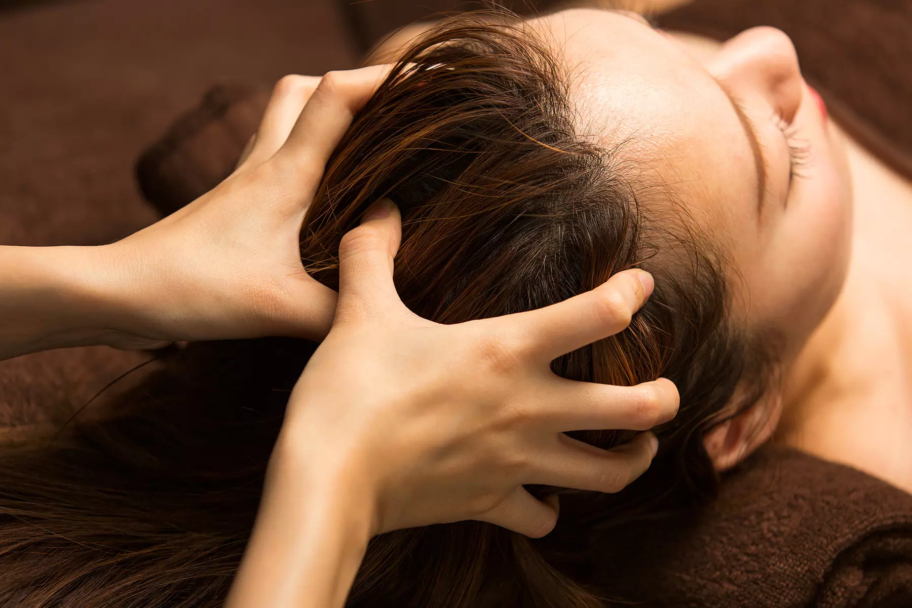 Relax & Rejuvenate: Therapeutic Massage Packages at Yun Essence Spa