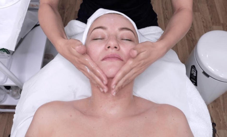 Image 3: Up to 35% Off on Facial at Beauty By Mila
