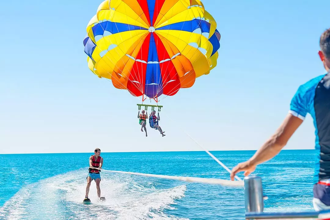 One 30-Minutes Parasailing for One or Two Pax at Luxury Yachts
