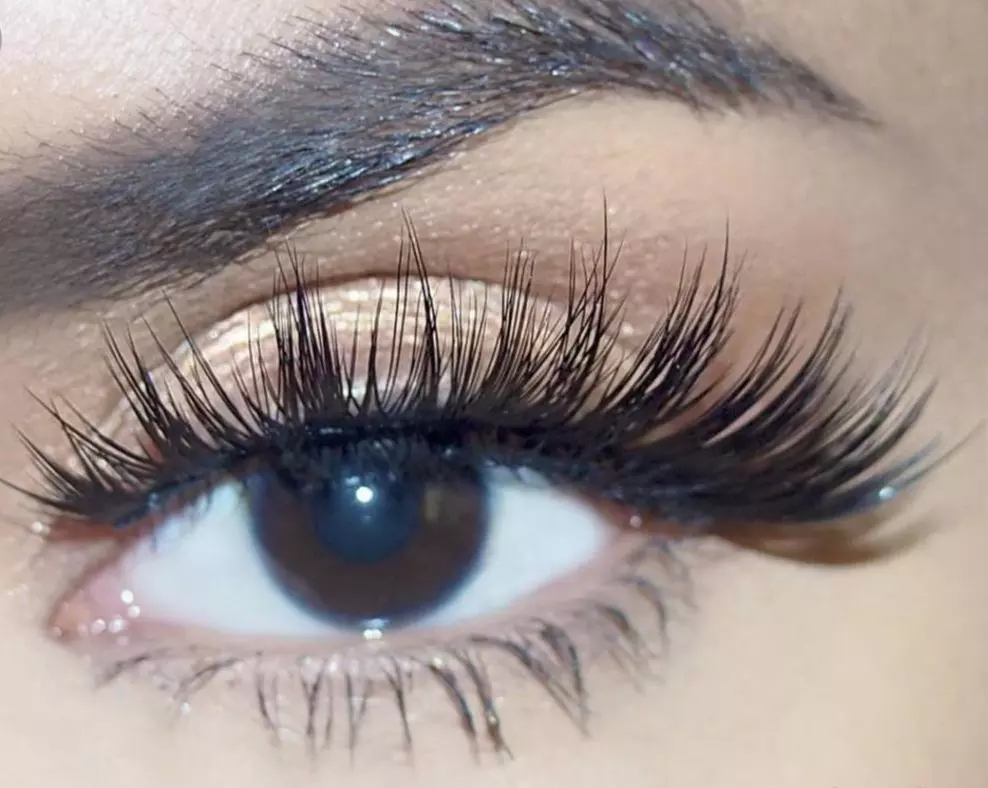 Up to 29% Off on Eyelash Extensions at Beauty Co 5280 - Second Medium