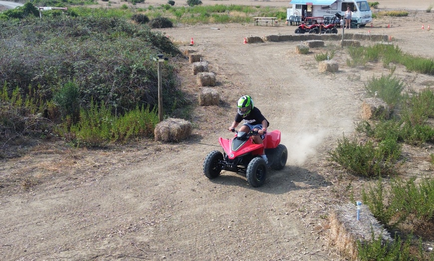 Image 8: Session(s) de pilotage en quad de 8 min sur circuit fermé