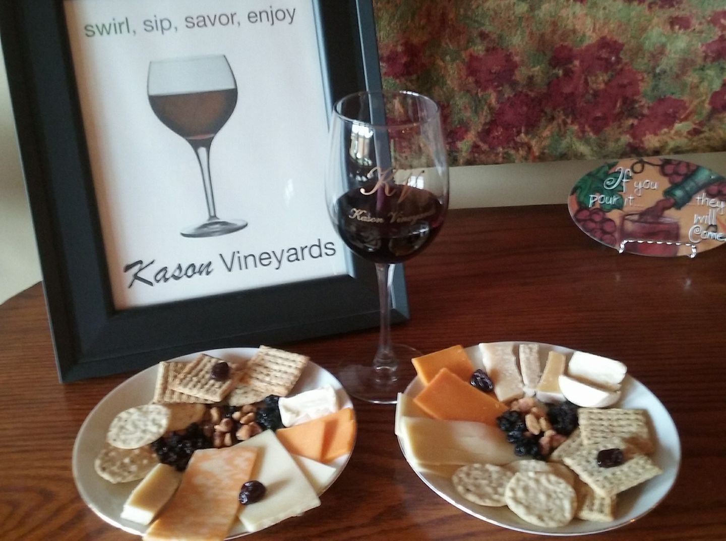 Wine and cheese pairing for two or four people experience