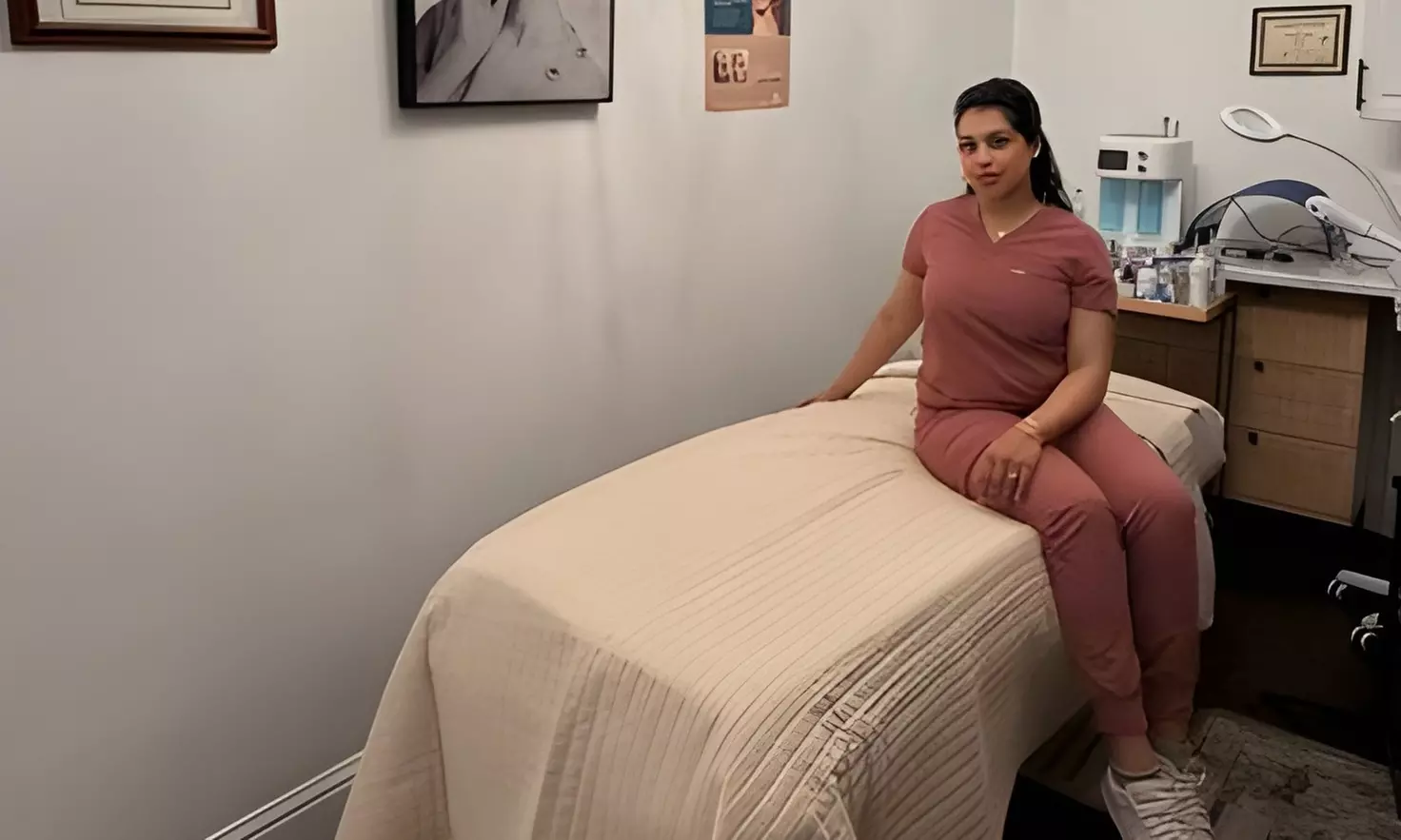 Glow Up with One, Three, or Five 60-Minute HydraFacial Treatments at BioBeautyAesthetics (Up to 75% Off) - Primary Image