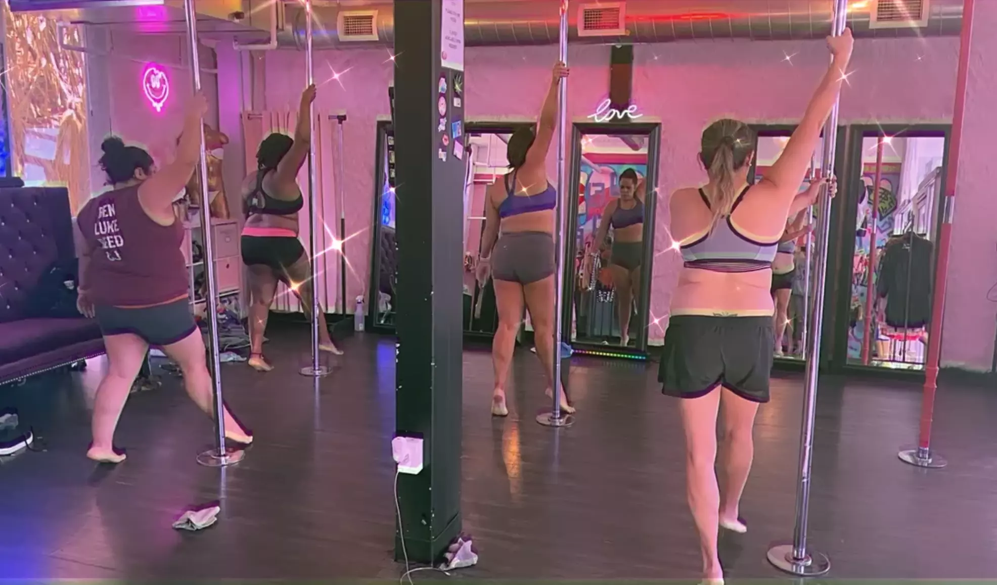 Unlimited Pole Sessions at Intimate Studio with Privacy