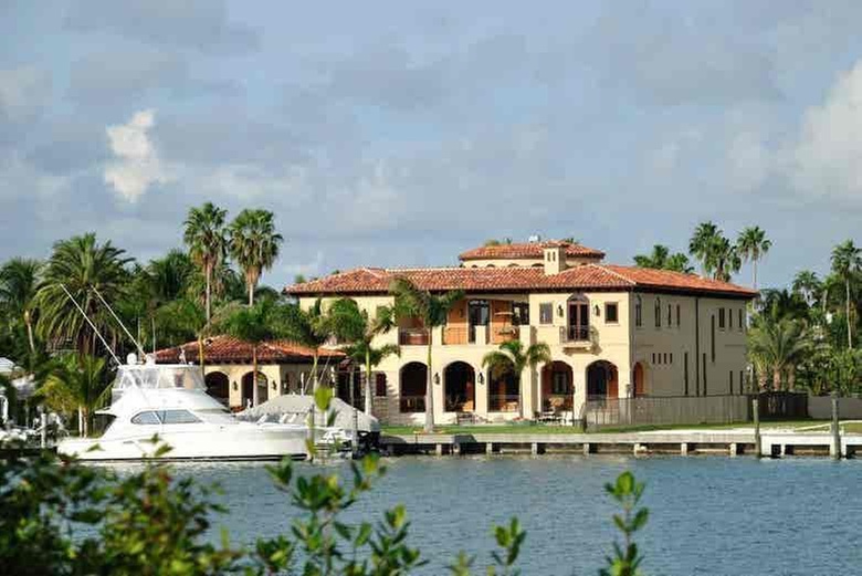  Enjoy a two-hour guided BYOB boat tour for up to 6 people