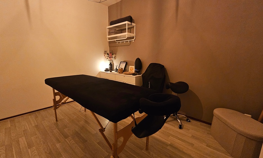 Image 2: Druk even op de pauzeknop: full body massage van 60 of 90 minuten