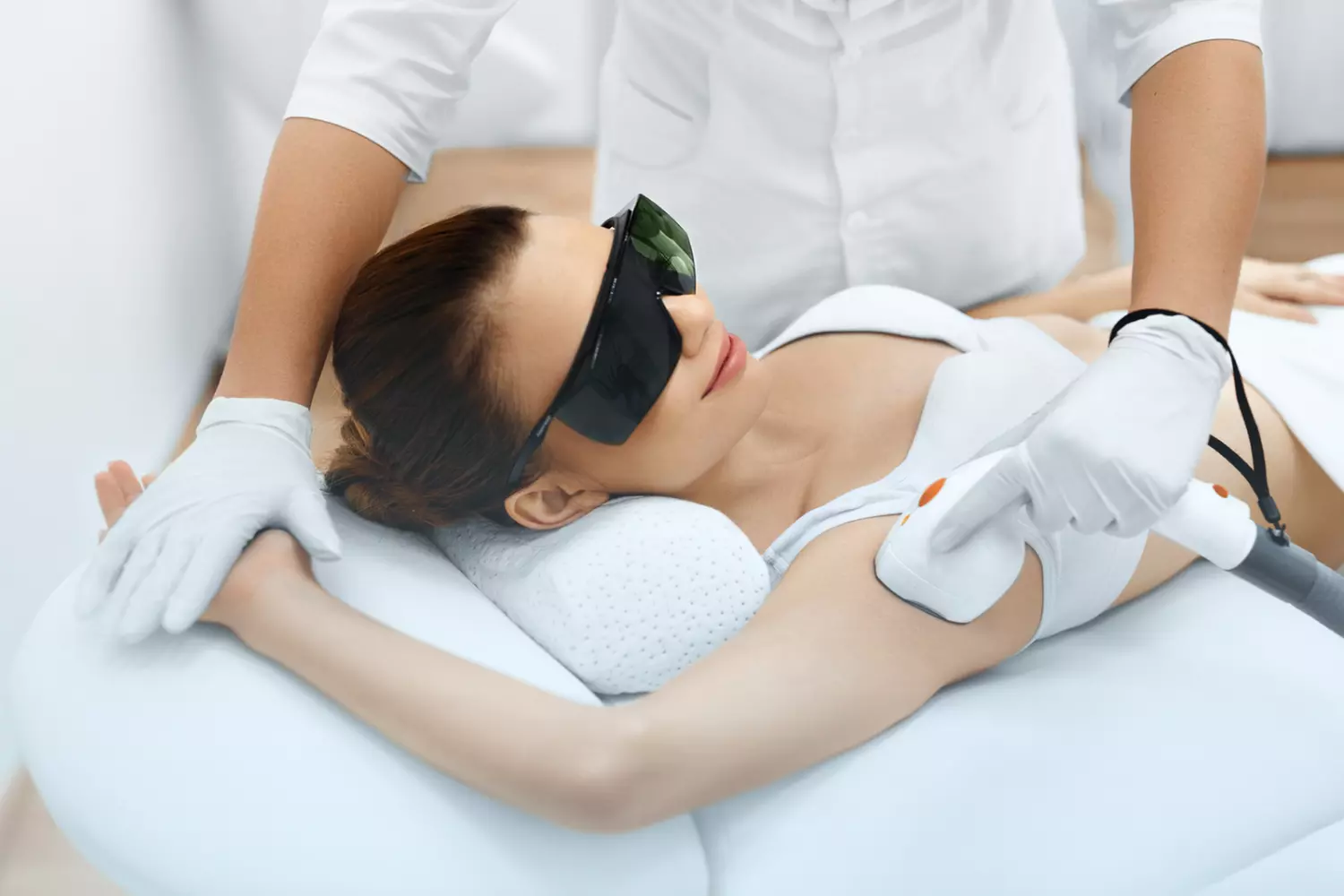 Experience six laser hair removal sessions at 4U Body&Skin on a small or medium area with up to 48% off - Primary Image