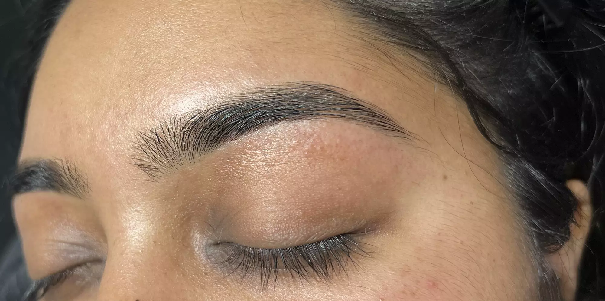 Up to 56% Off on Eyebrow Shaping at Glamour Glow Brows - Second Medium
